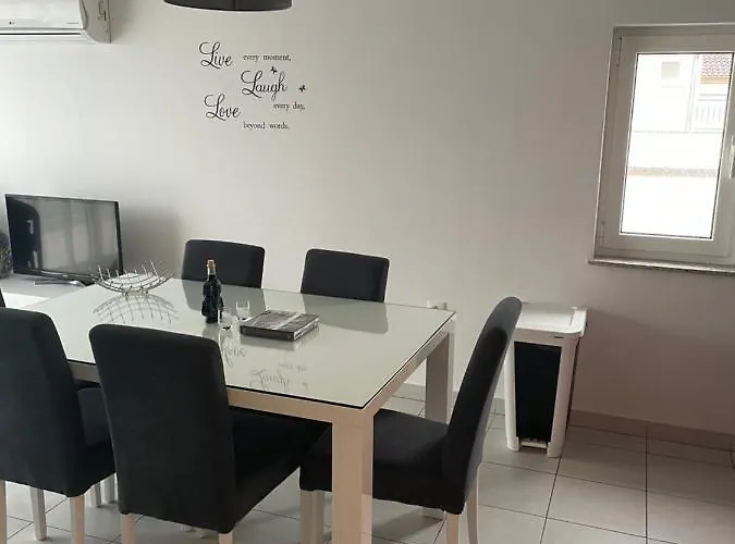 Atlas Grubisic * 프리모스턴